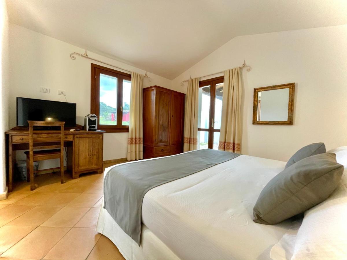 Punta D'Acu Country Resort Arzachena Dış mekan fotoğraf